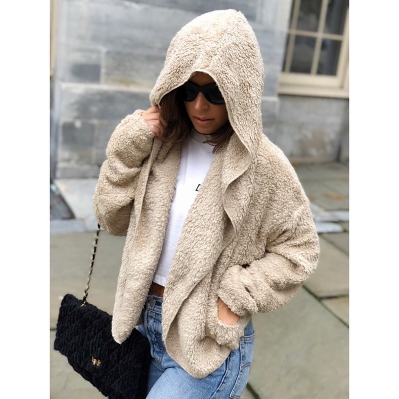 Sweaters - Last 1✨🆕Dezi Taupe Teddy Faux Fur Cardigan Jacket